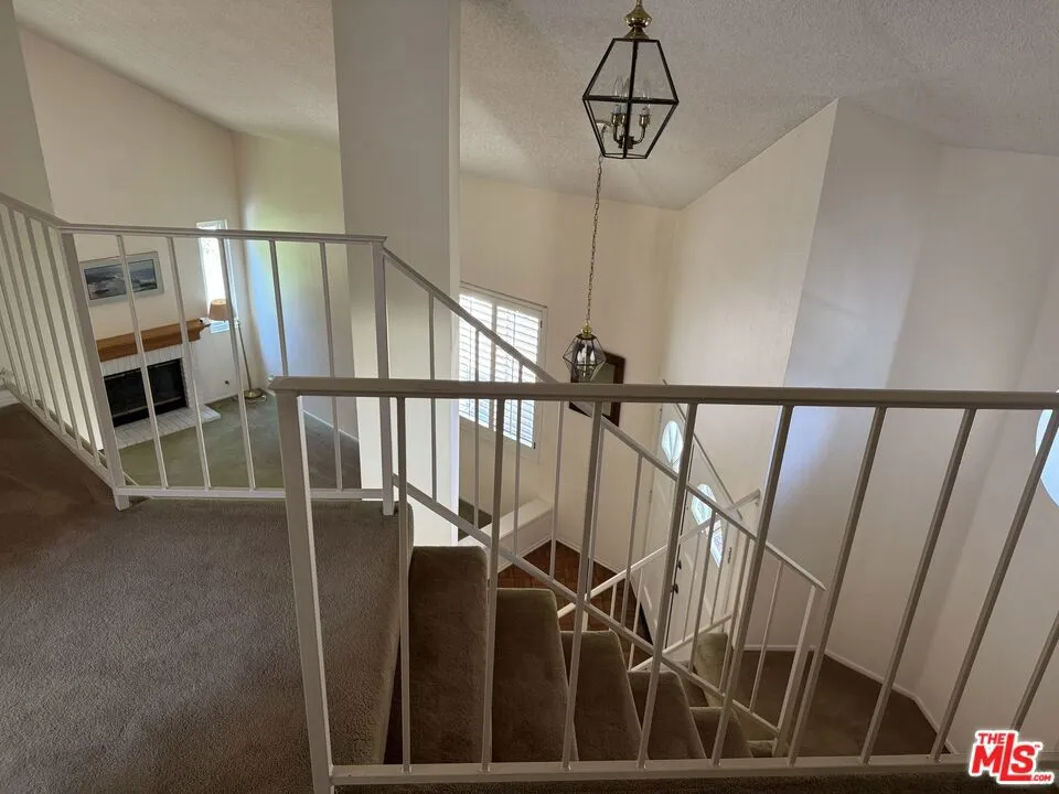 11828 Alderbrook Street Moorpark, CA 93021