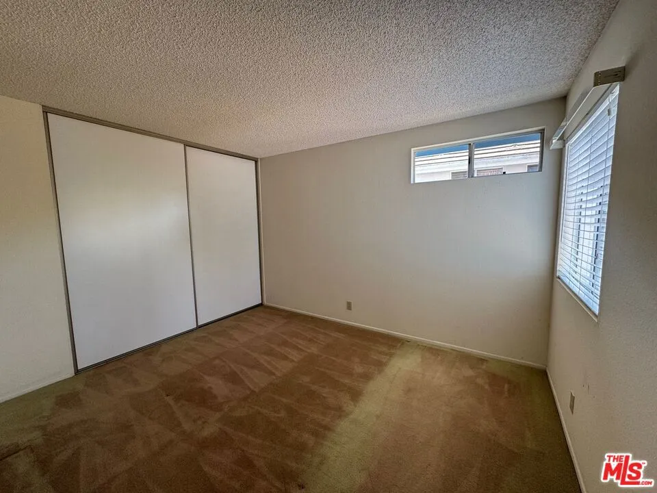 11828 Alderbrook Street Moorpark, CA 93021