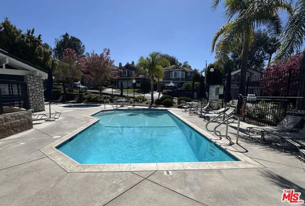 11828 Alderbrook Street Moorpark, CA 93021