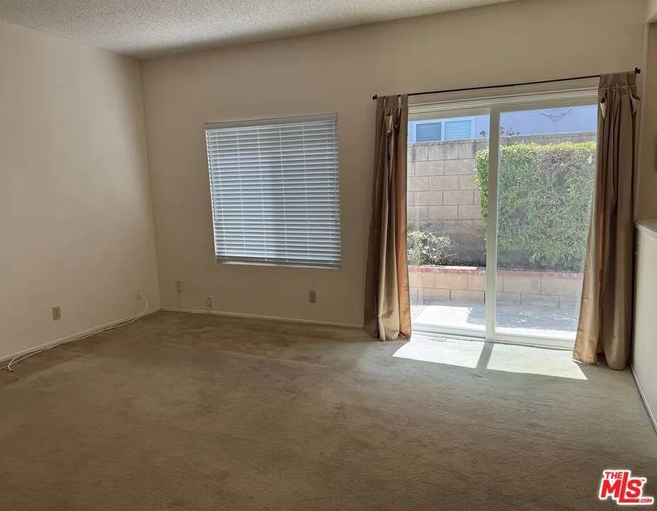 11828 Alderbrook Street Moorpark, CA 93021