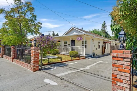 621 Macarthur Avenue