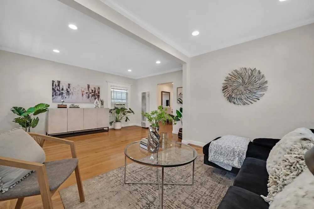 621 Macarthur Avenue Redwood City, CA 94063