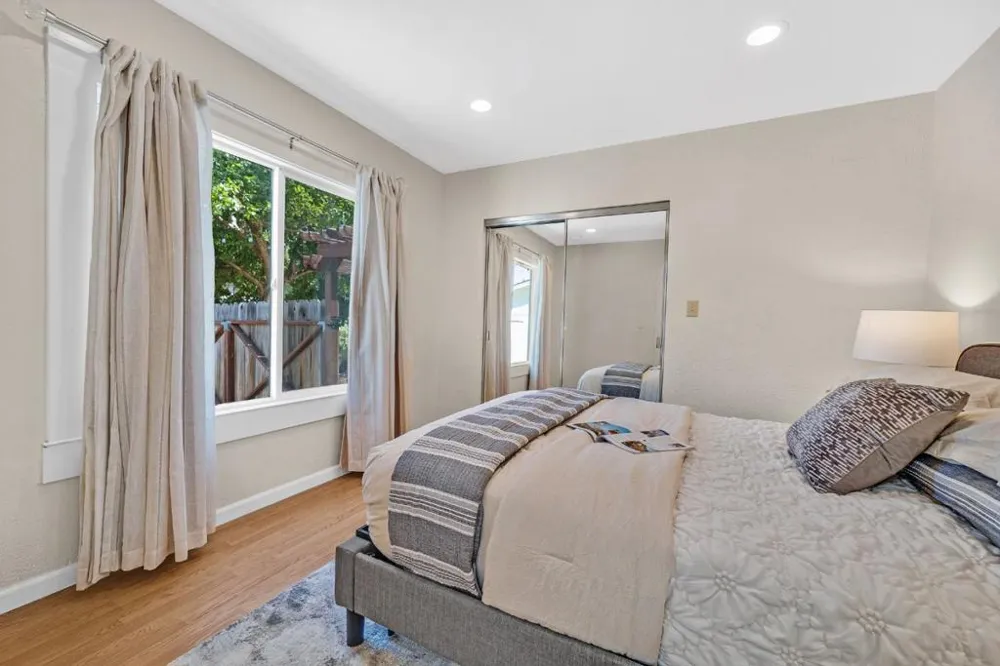 621 Macarthur Avenue Redwood City, CA 94063