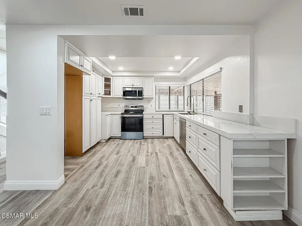831 Catlin Street Simi Valley, CA 93065