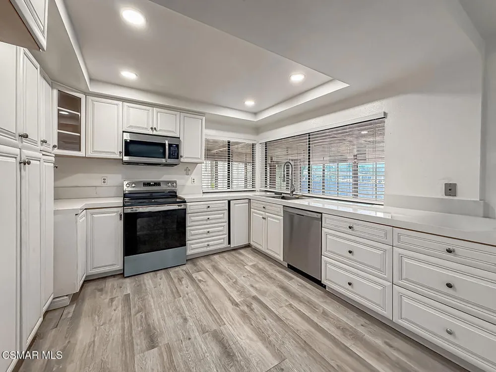 831 Catlin Street Simi Valley, CA 93065