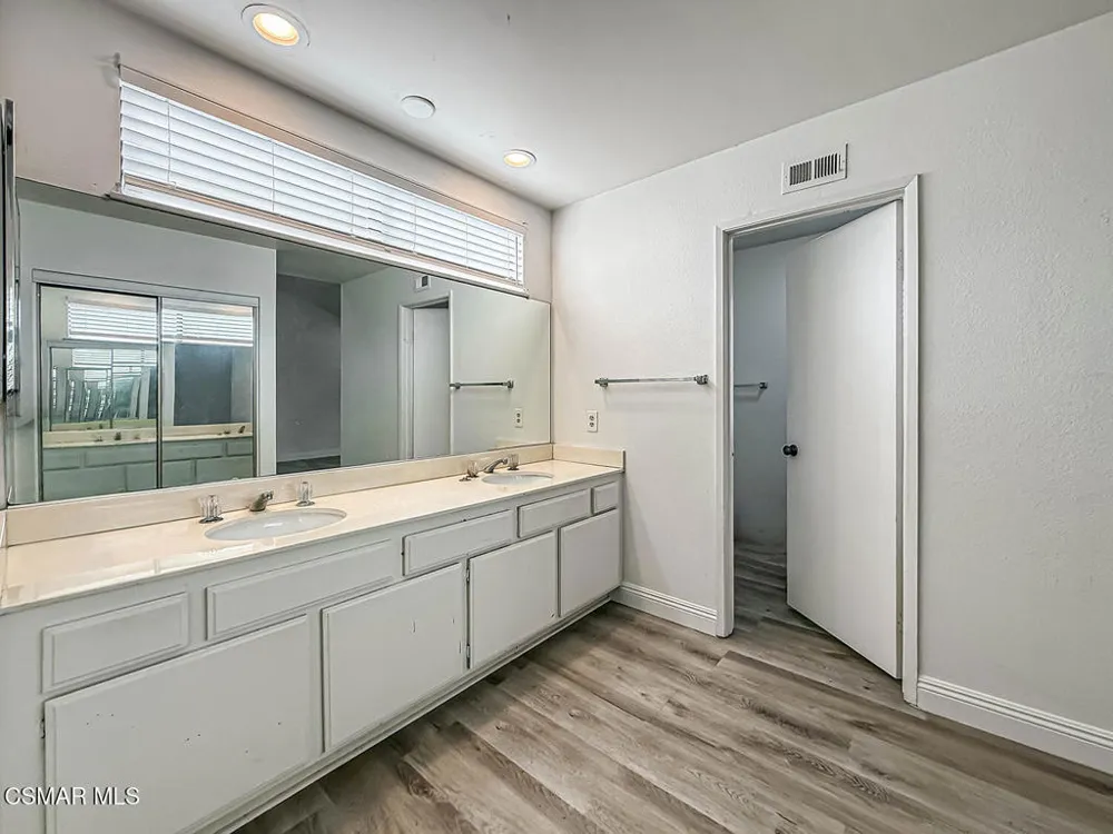 831 Catlin Street Simi Valley, CA 93065