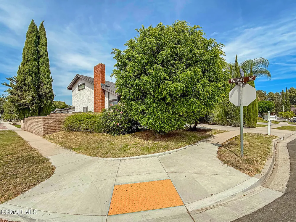 831 Catlin Street Simi Valley, CA 93065