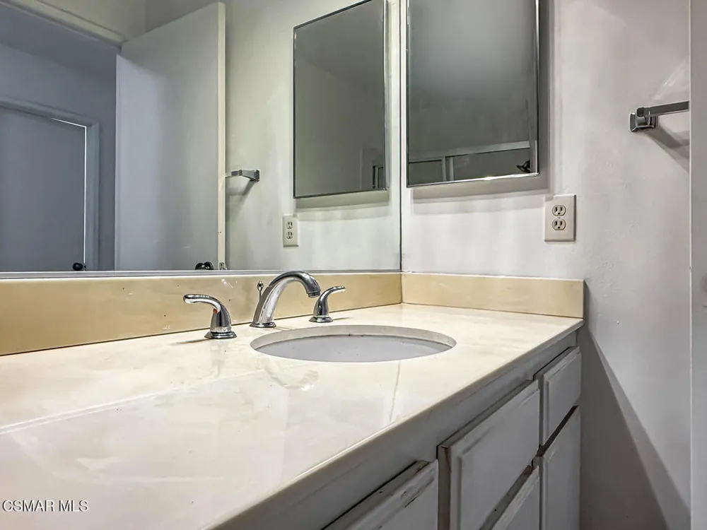 831 Catlin Street Simi Valley, CA 93065