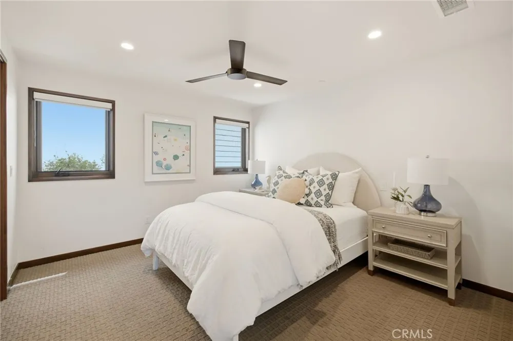 1120 Palm Drive Hermosa Beach, CA 90254