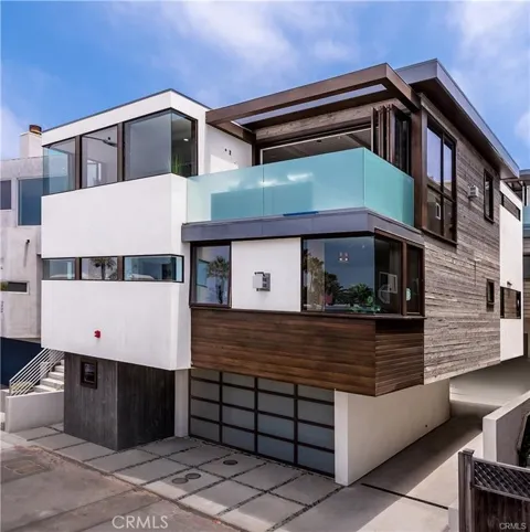 1120 Palm Drive