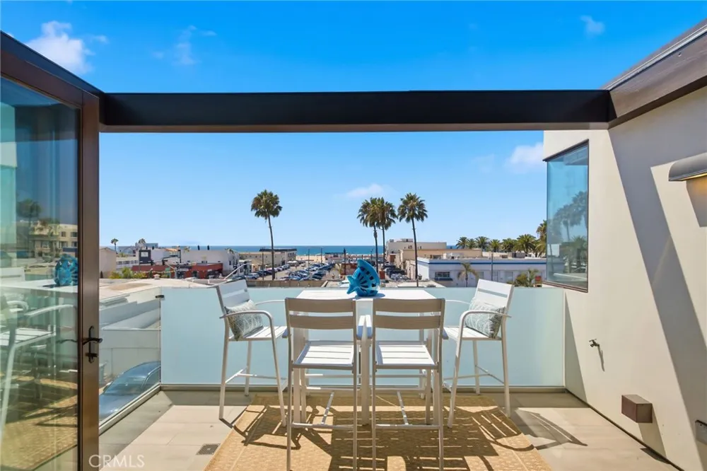 1120 Palm Drive Hermosa Beach, CA 90254