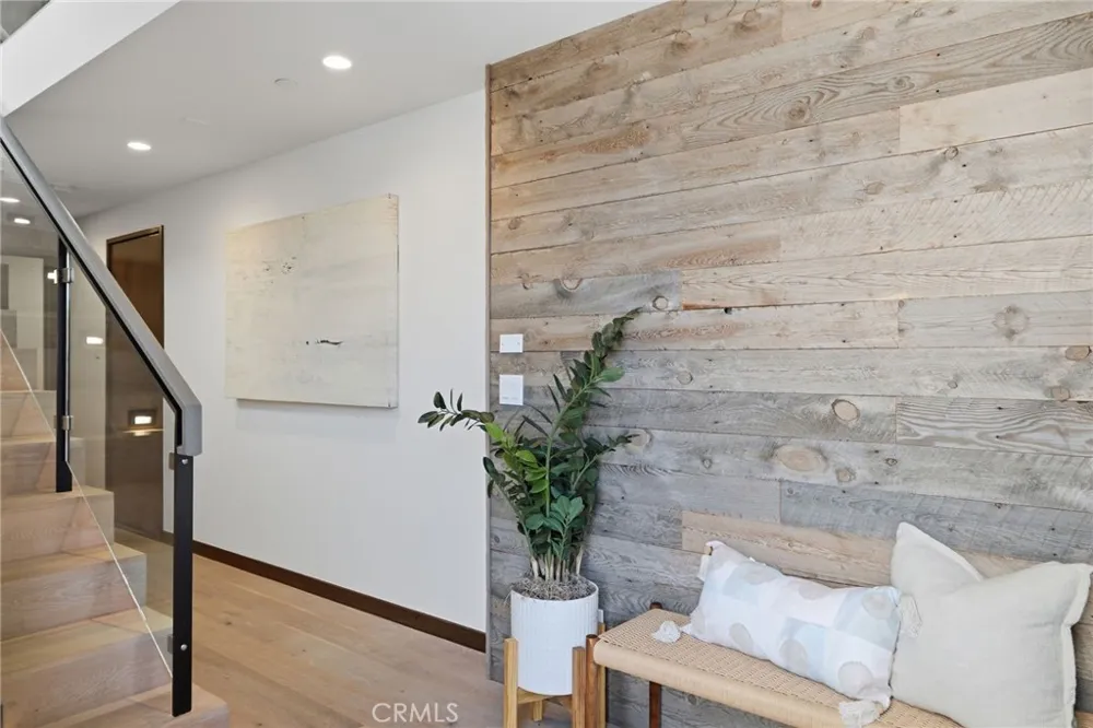 1120 Palm Drive Hermosa Beach, CA 90254
