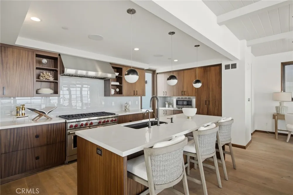 1120 Palm Drive Hermosa Beach, CA 90254