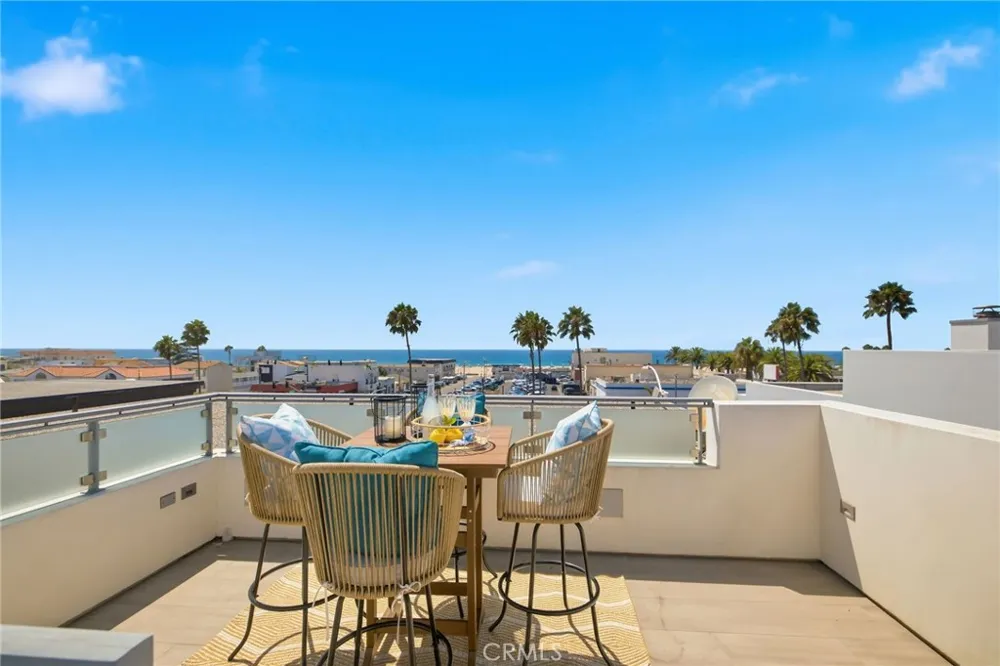 1120 Palm Drive Hermosa Beach, CA 90254