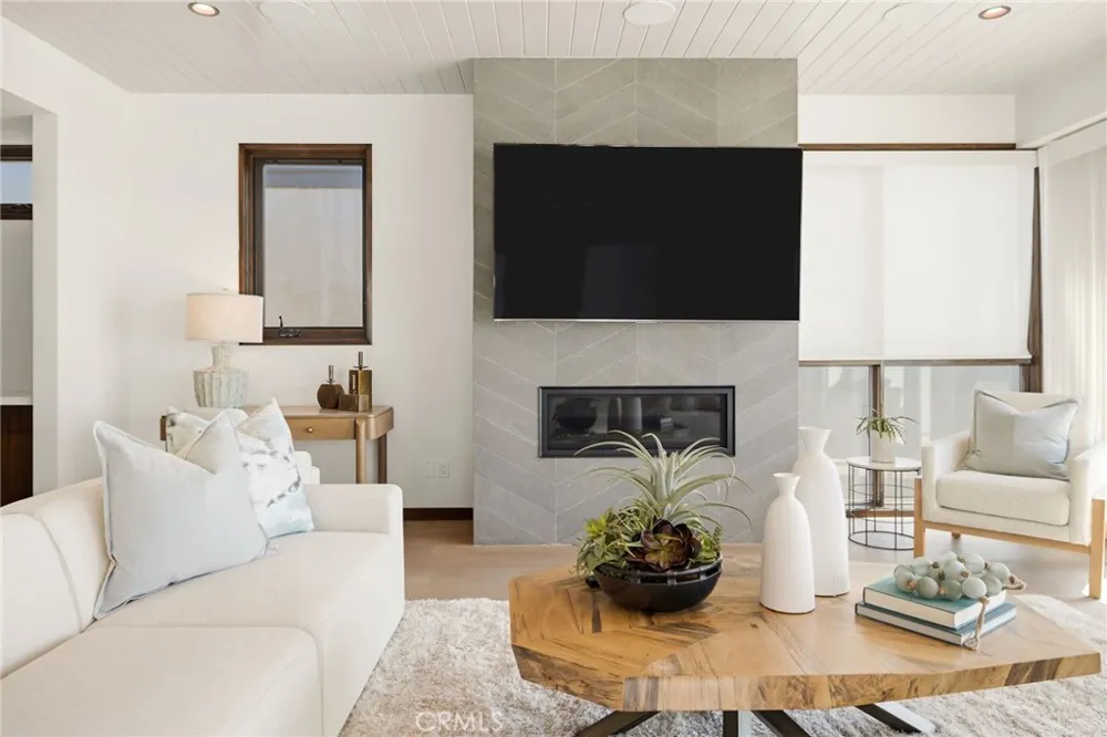 1120 Palm Drive Hermosa Beach, CA 90254