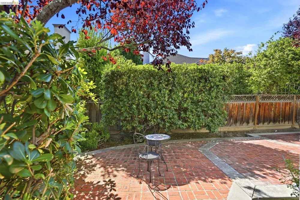 105 Heritage Park Dr Danville, CA 94506