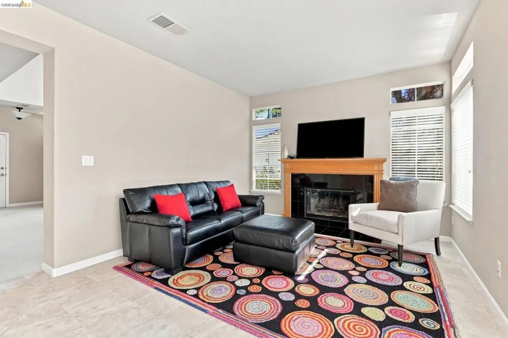 105 Heritage Park Dr Danville, CA 94506
