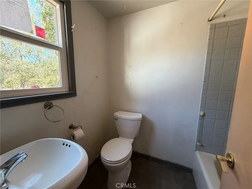86 Skyline Boulevard Oroville, CA 95966