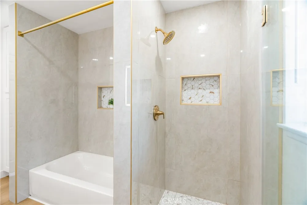 1425 E 23rd Signal Hill, CA 90755