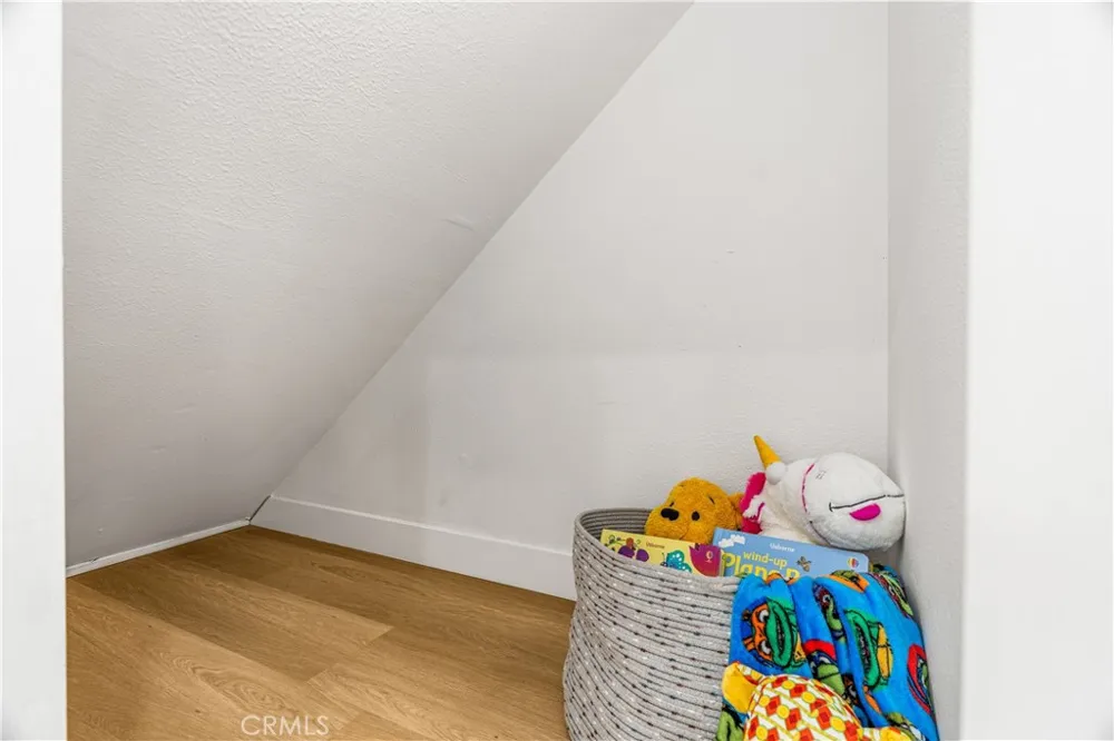 1425 E 23rd Signal Hill, CA 90755