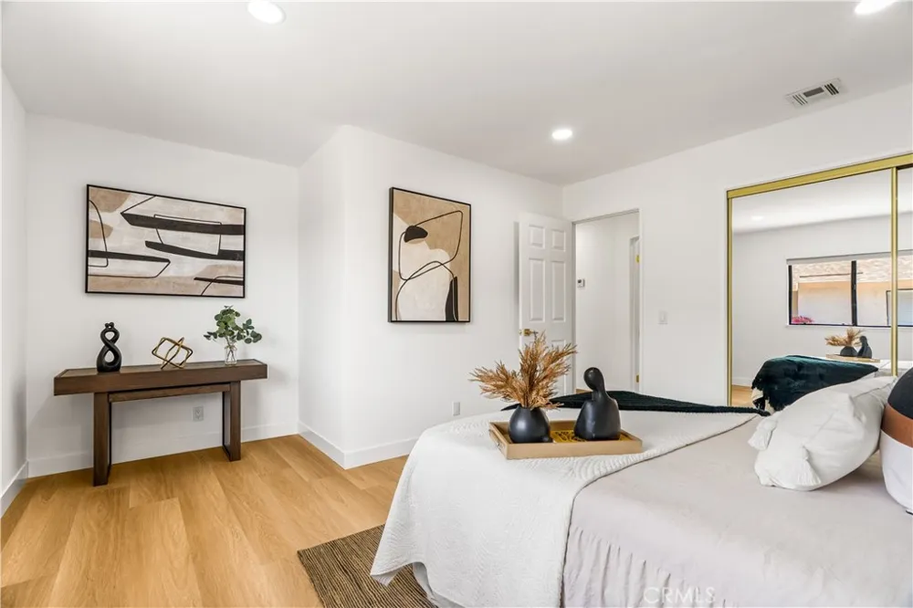 1425 E 23rd Signal Hill, CA 90755