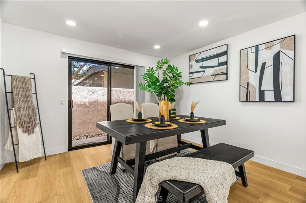 1425 E 23rd Signal Hill, CA 90755