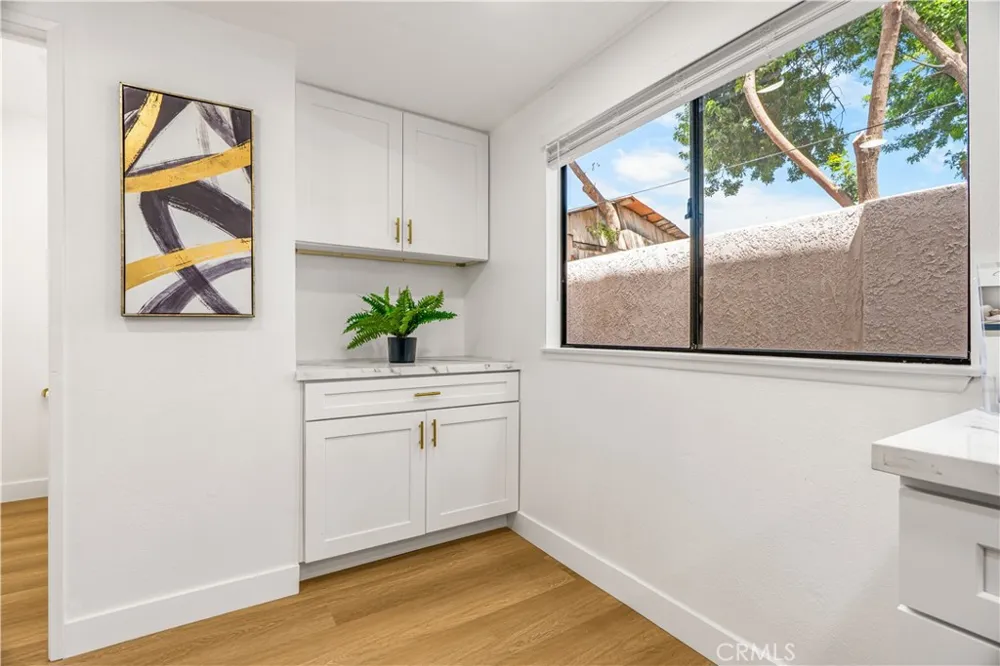 1425 E 23rd Signal Hill, CA 90755