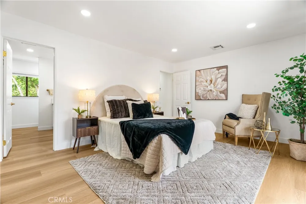 1425 E 23rd Signal Hill, CA 90755
