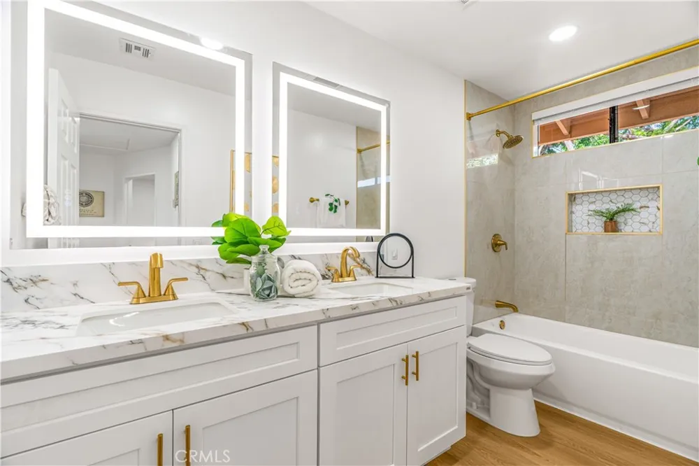 1425 E 23rd Signal Hill, CA 90755