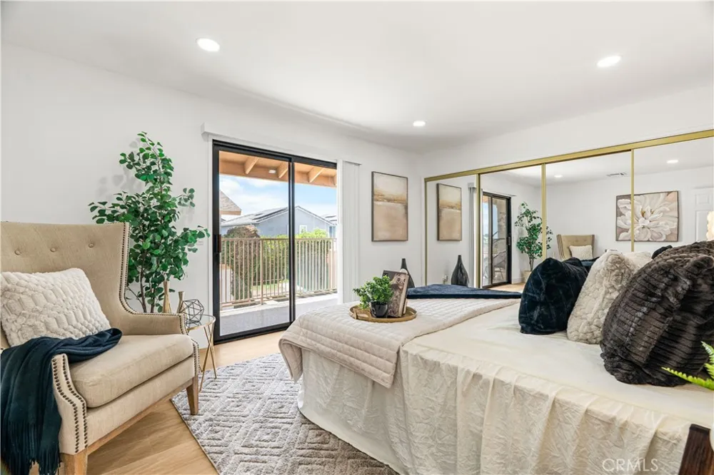 1425 E 23rd Signal Hill, CA 90755