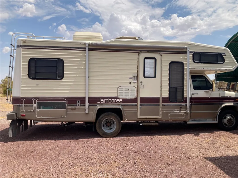 46822 Magney Newberry Springs, CA 92365