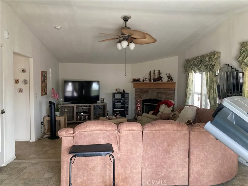 46822 Magney Newberry Springs, CA 92365