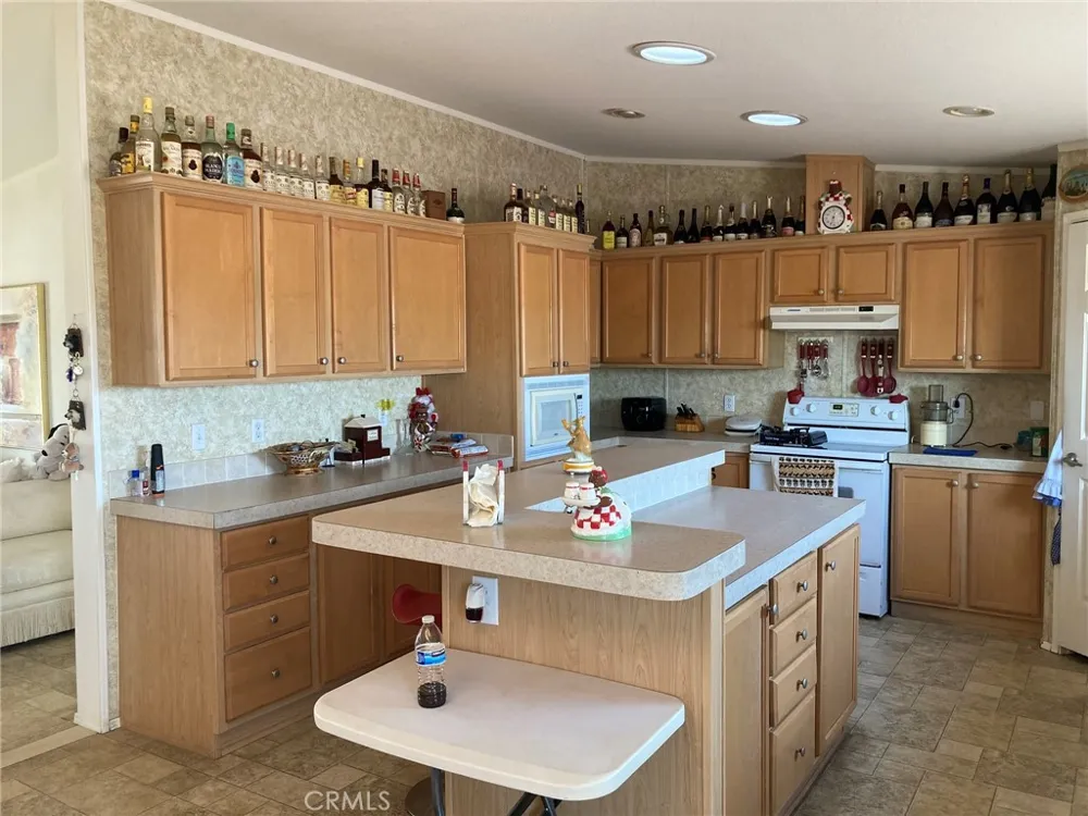 46822 Magney Newberry Springs, CA 92365