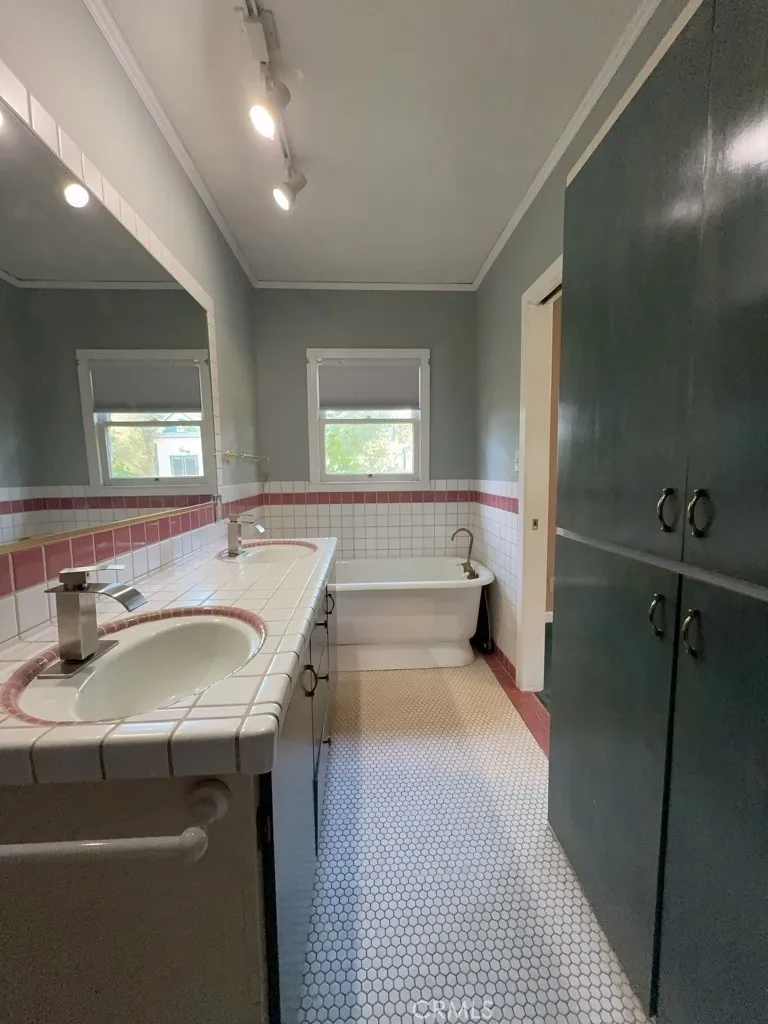 5480 Live Oak Drive Kelseyville, CA 95451