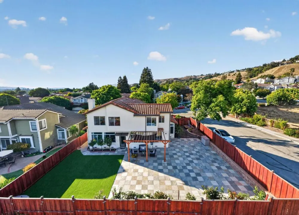 2729 Mira Bella Circle Morgan Hill, CA 95037