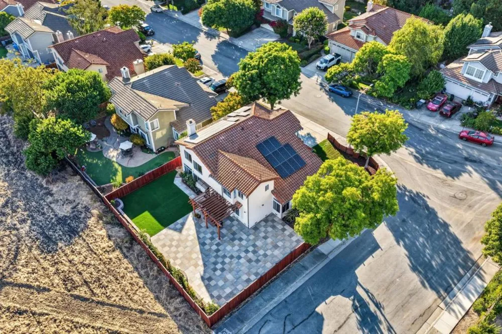 2729 Mira Bella Circle Morgan Hill, CA 95037