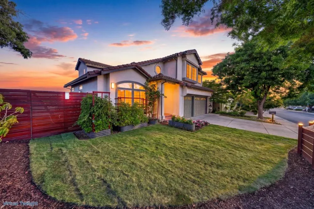 2729 Mira Bella Circle Morgan Hill, CA 95037