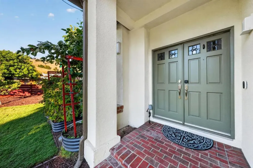 2729 Mira Bella Circle Morgan Hill, CA 95037