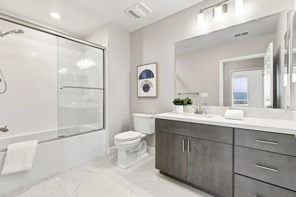 382 Llano De Los Robles Ave #Unit 9 San Jose, CA 95136