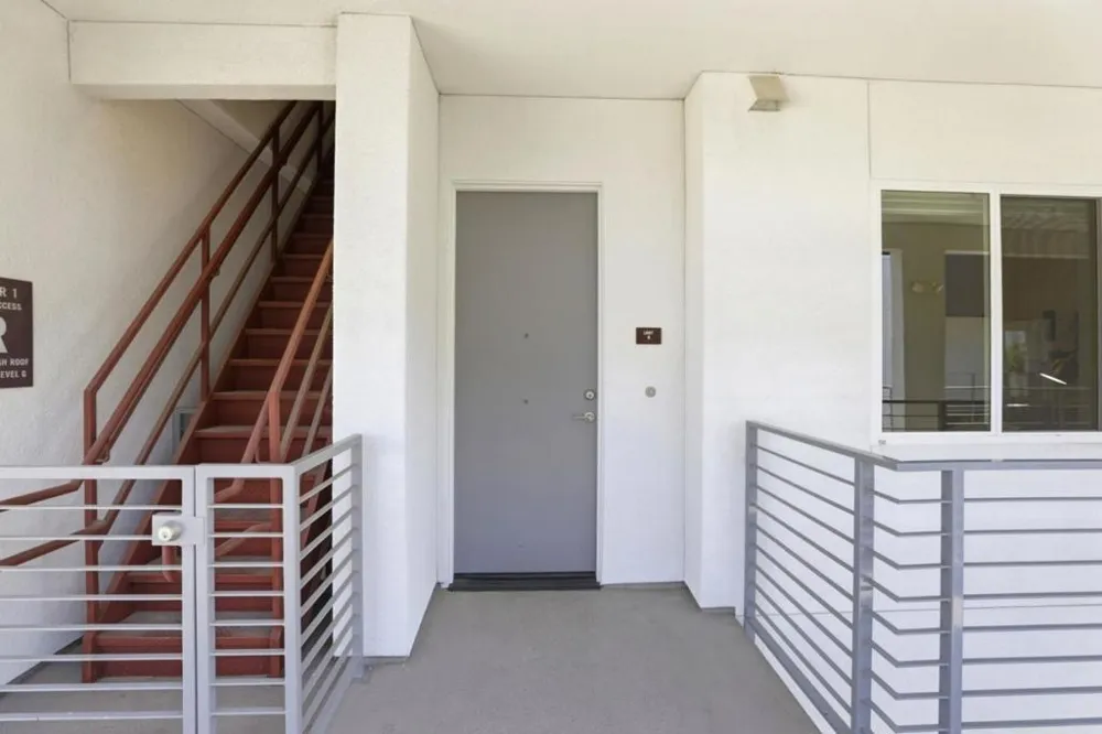 382 Llano De Los Robles Ave #Unit 9 San Jose, CA 95136