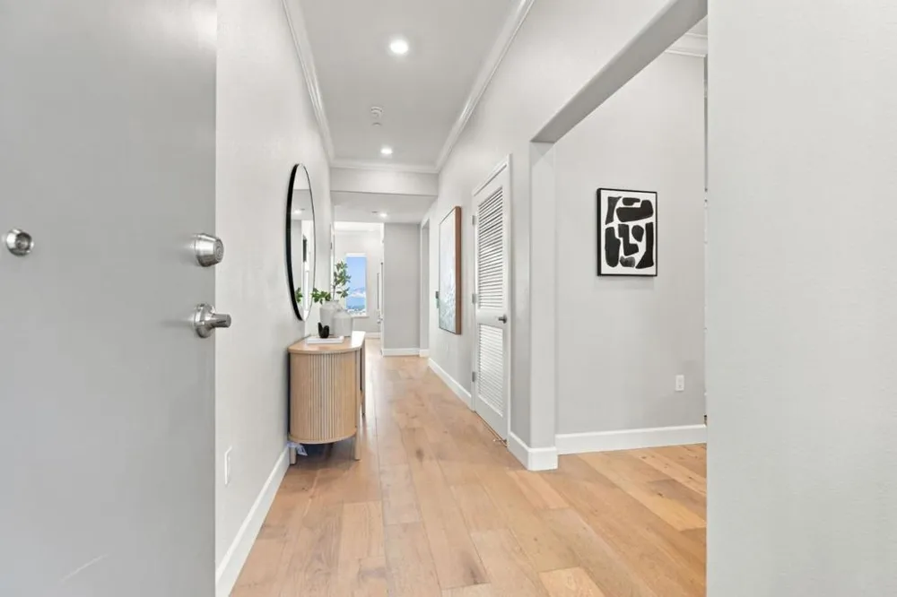 382 Llano De Los Robles Ave #Unit 9 San Jose, CA 95136