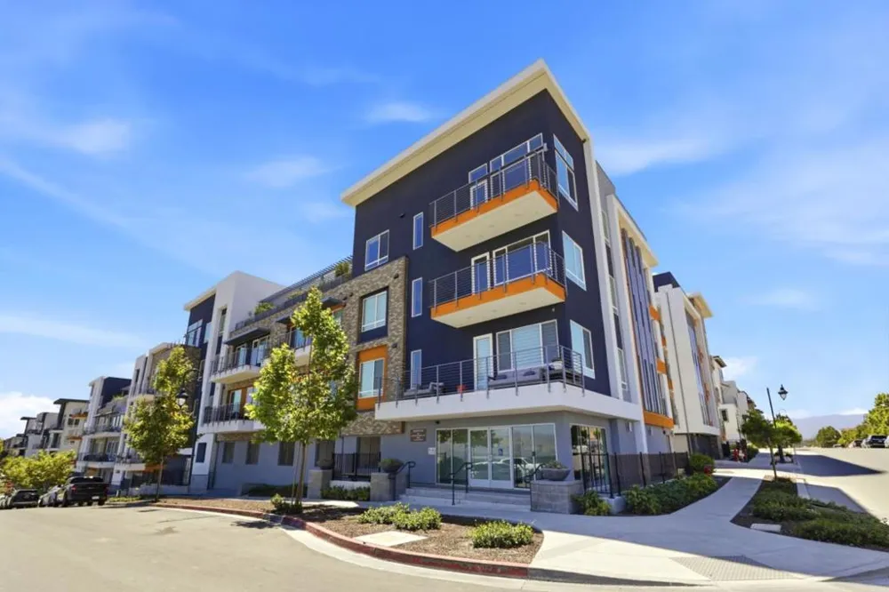 382 Llano De Los Robles Ave #Unit 9 San Jose, CA 95136