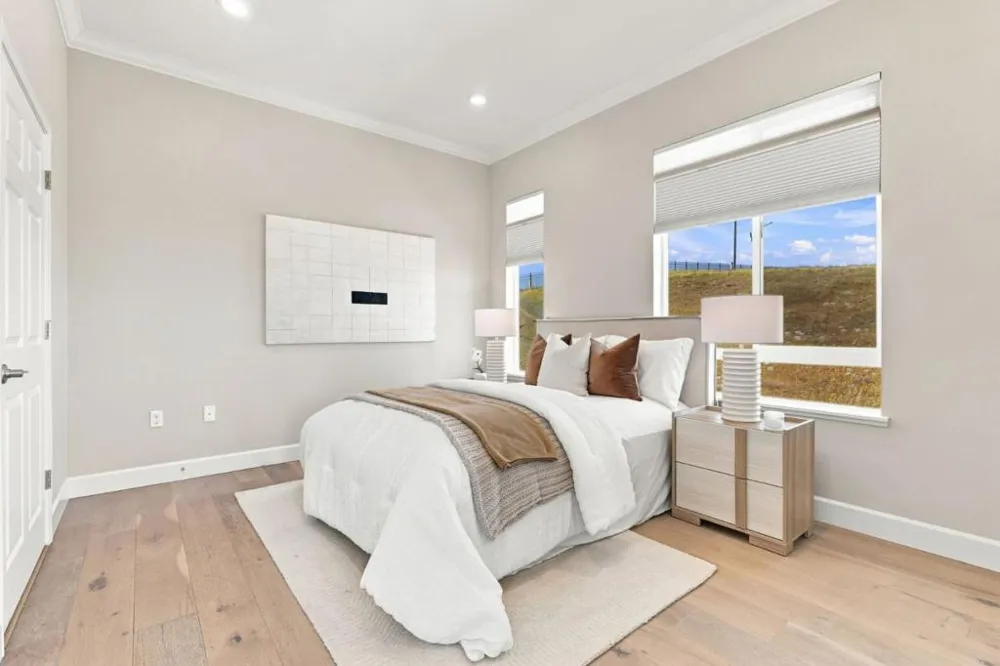 382 Llano De Los Robles Ave #Unit 9 San Jose, CA 95136