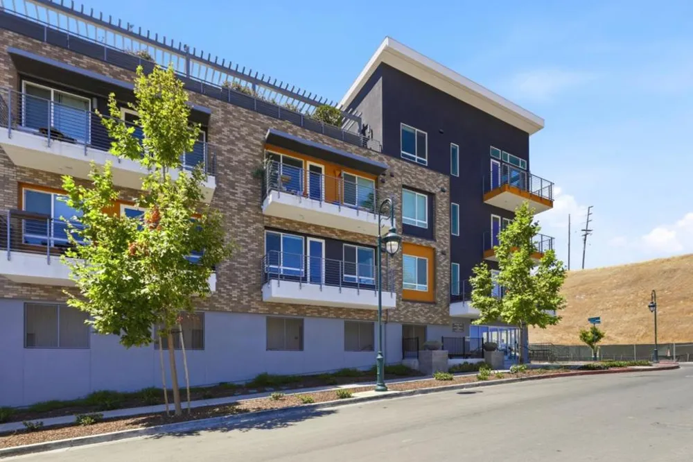 382 Llano De Los Robles Ave #Unit 9 San Jose, CA 95136