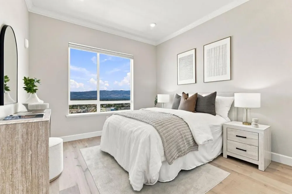 382 Llano De Los Robles Ave #Unit 9 San Jose, CA 95136