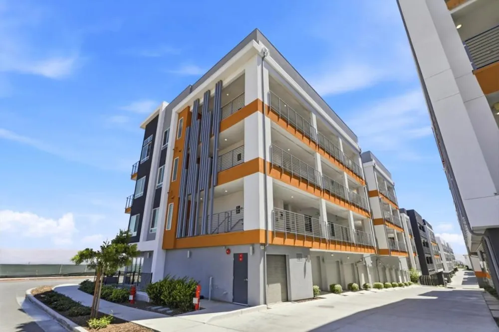 382 Llano De Los Robles Ave #Unit 9 San Jose, CA 95136