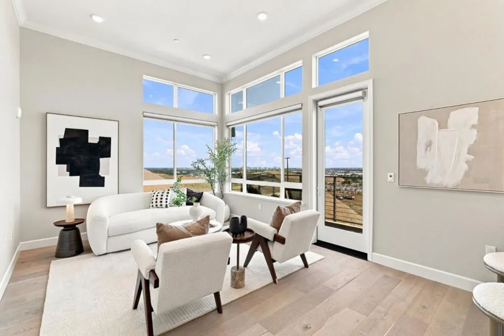 382 Llano De Los Robles Ave #Unit 9 San Jose, CA 95136