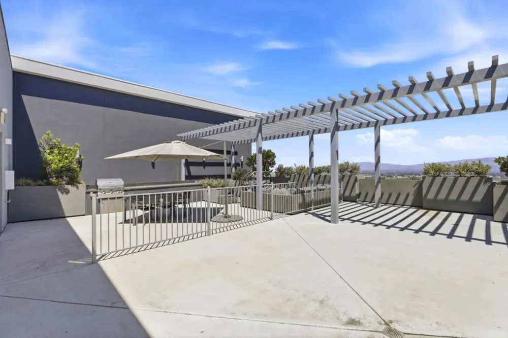 382 Llano De Los Robles Ave #Unit 9 San Jose, CA 95136