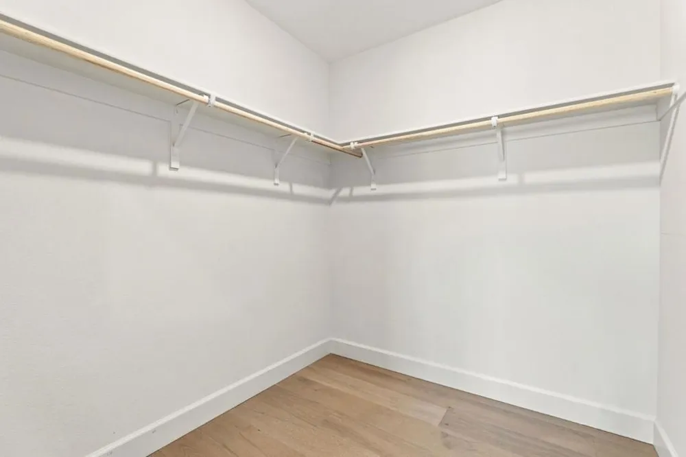 382 Llano De Los Robles Ave #Unit 9 San Jose, CA 95136