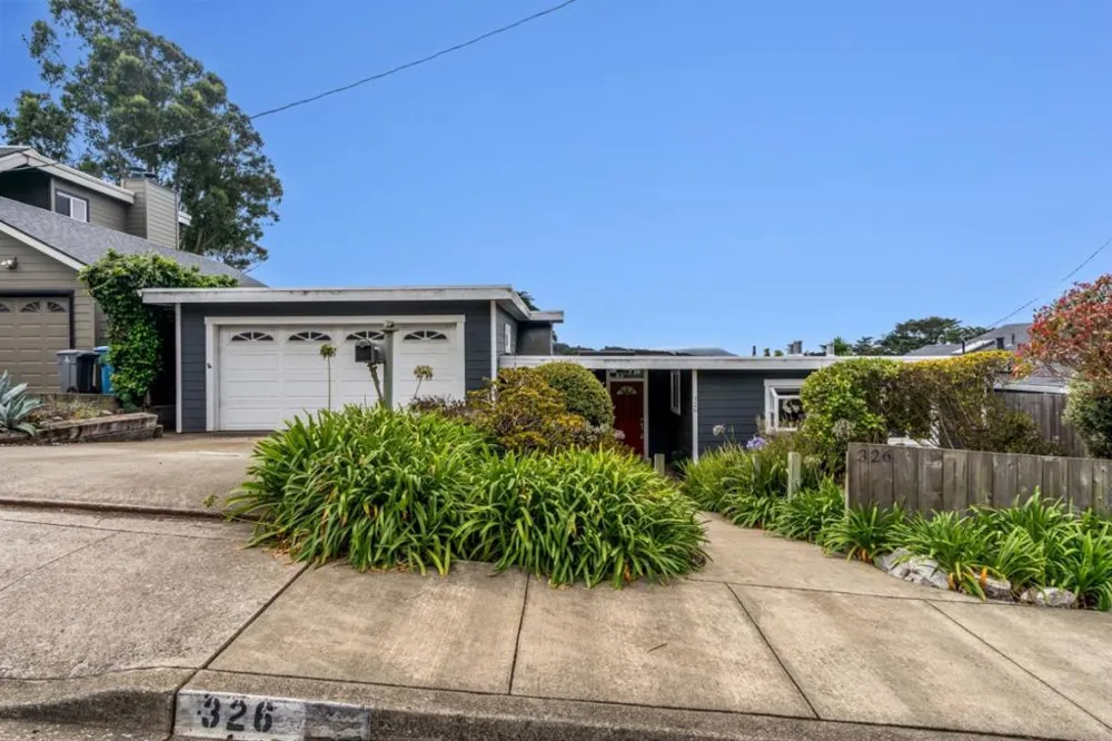 326 Channing Way Pacifica, CA 94044